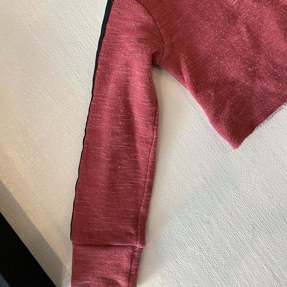 PixieLane Cropped Sweatshirt - Picture 4 of 4